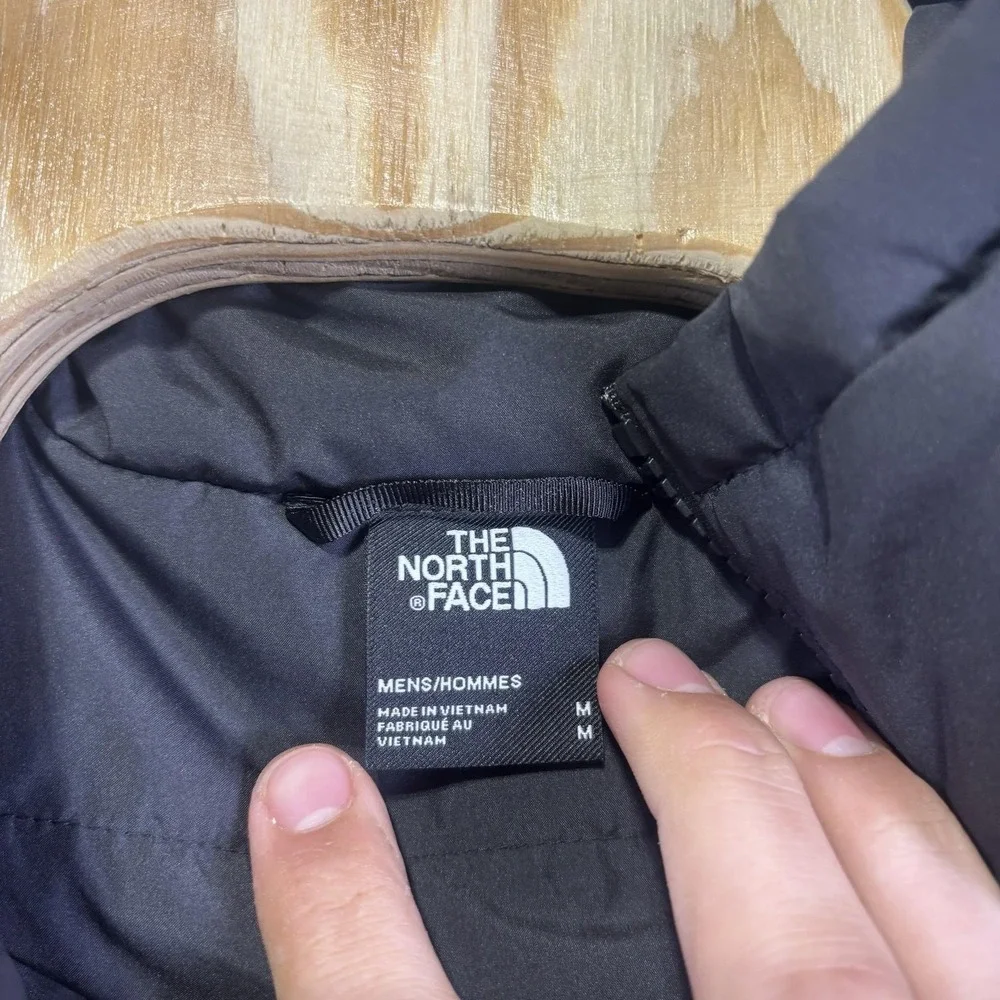 The North Face Jacket Mens Medium Black Insulated Full‎ Zip Windbreaker NF0A5IWI